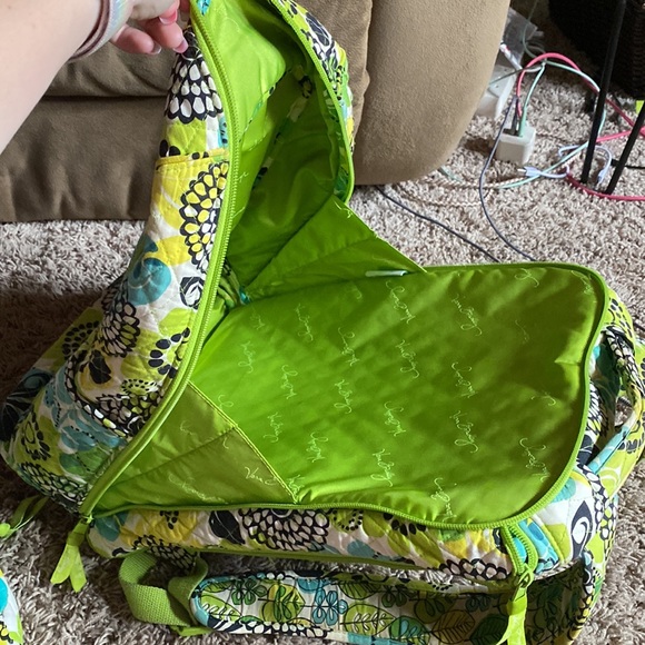 super cute and roomy vera bradley backpack with matching pencil case! - Picture 4 of 6